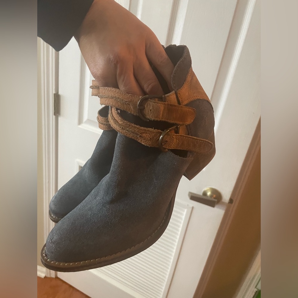 Rebels booties